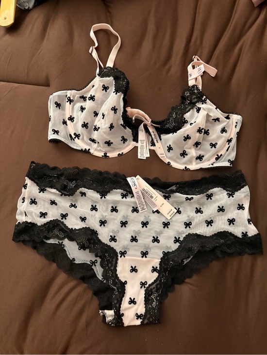 Victoria's Secret Other - Victoria’s Secret Tease Lace-Trim Bow Print Bra & Brief Set - Light Pink/Black